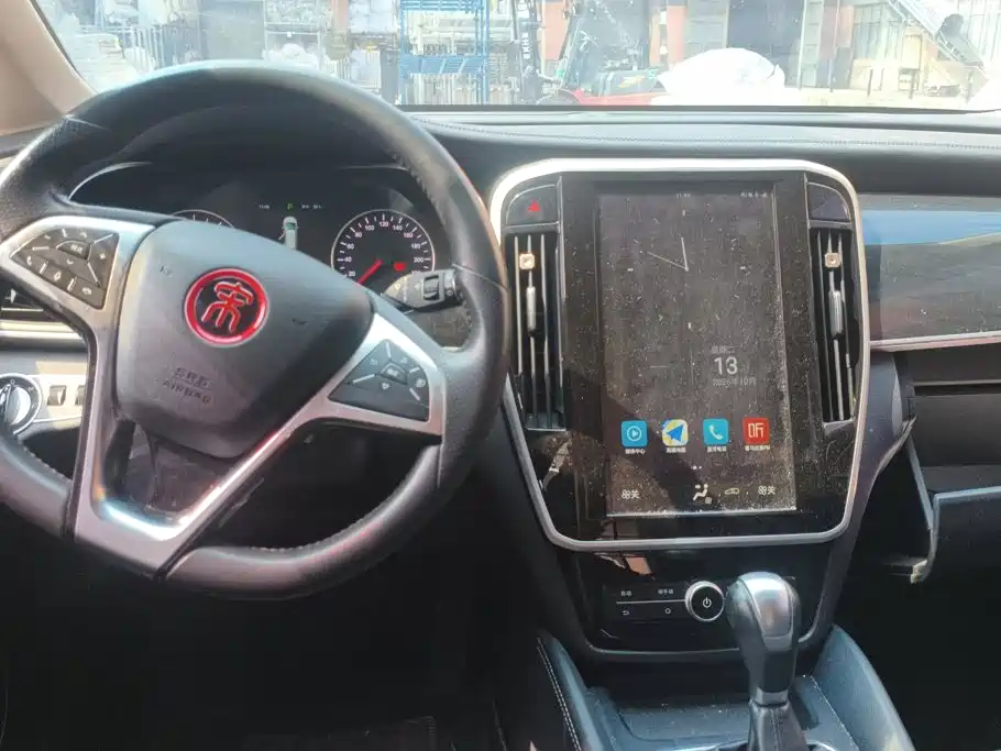 BYD MAX — миниатюра 12