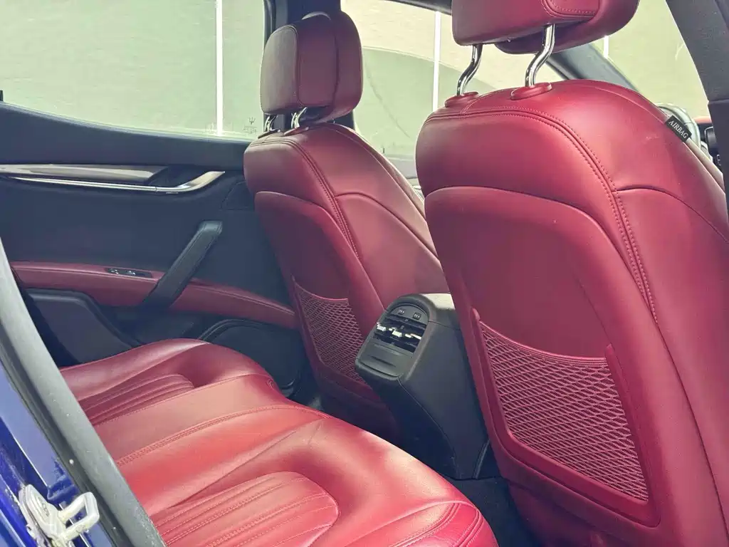Maserati Ghibli — миниатюра 12