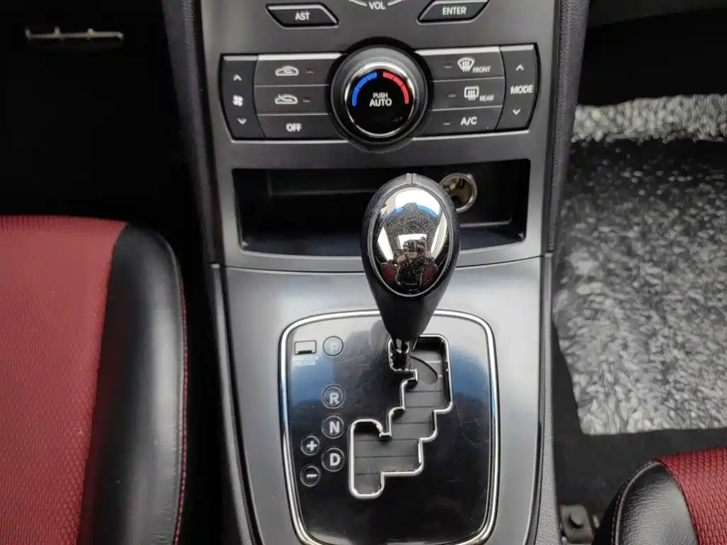Hyundai Genesis Coupe — миниатюра 13
