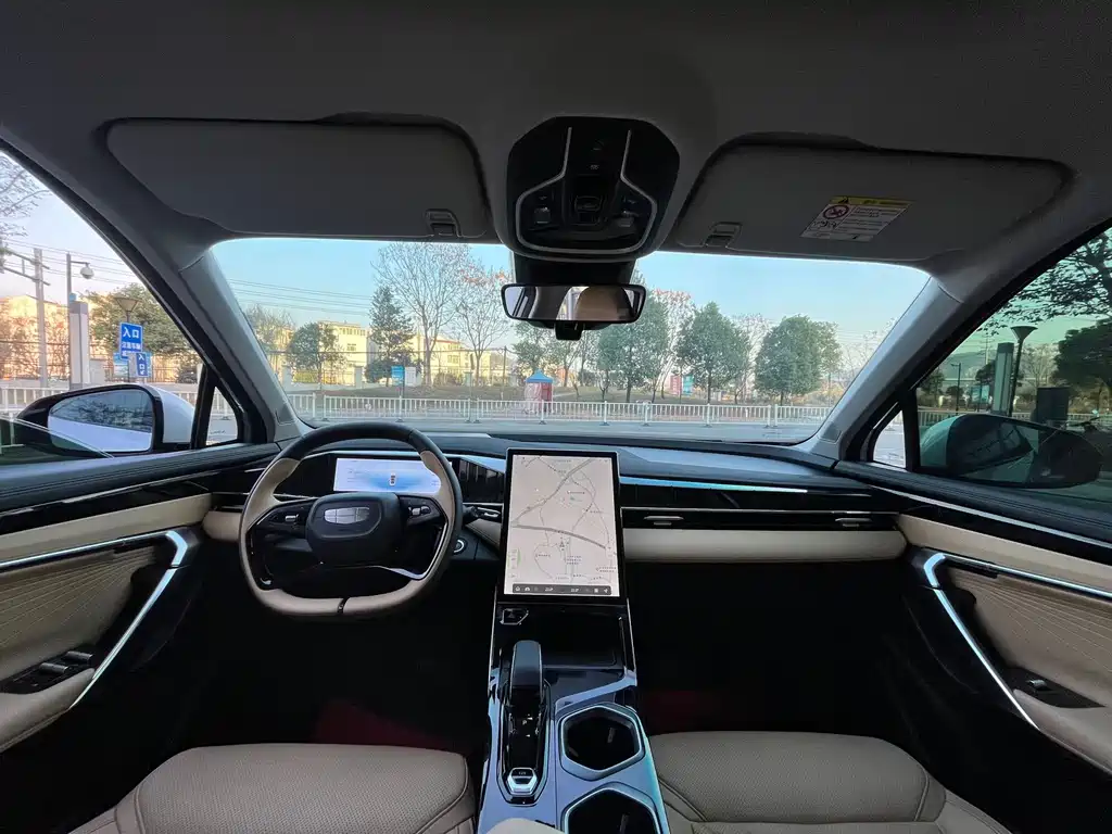 GEELY AUTOMOBILE BOYUE L