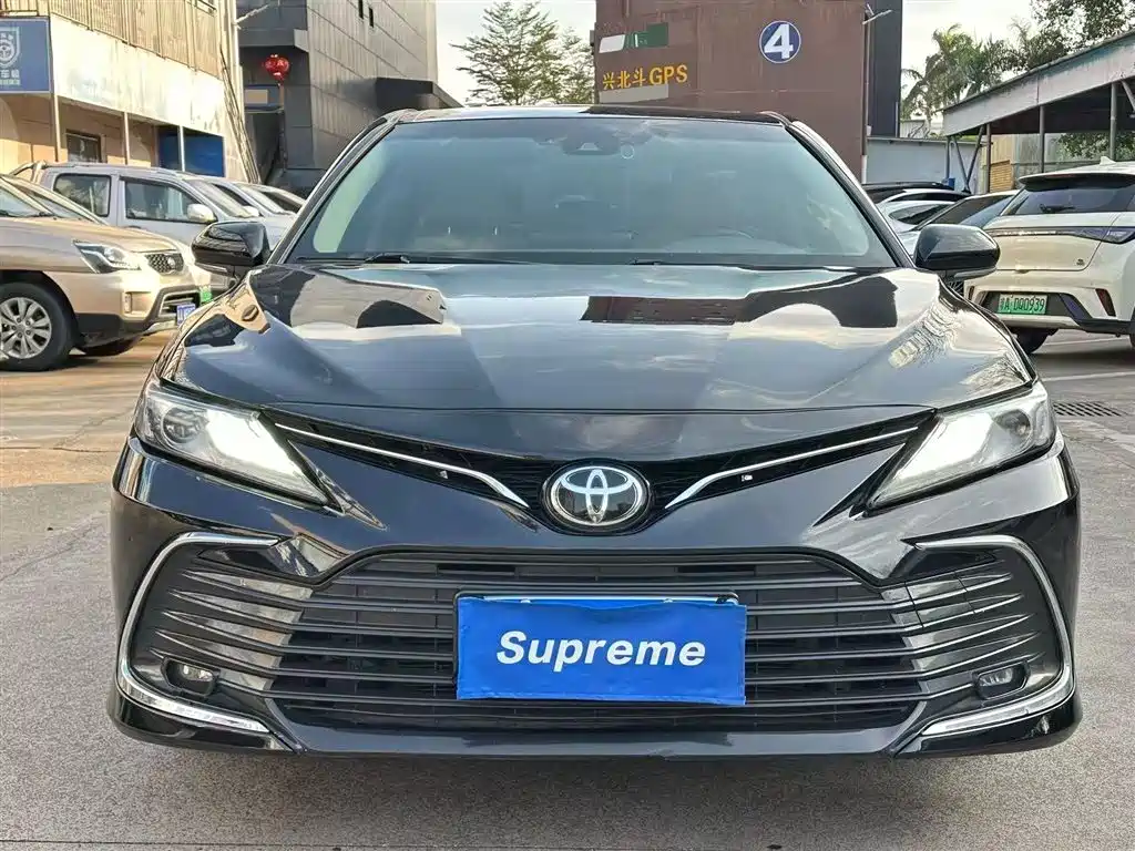 TOYOTA CAMRY