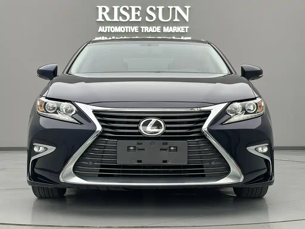 Lexus ES — миниатюра 2