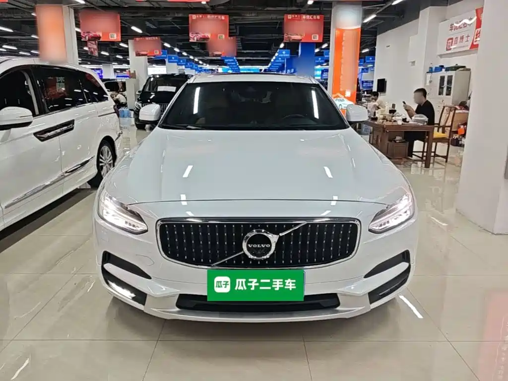 Volvo V90 — миниатюра 3
