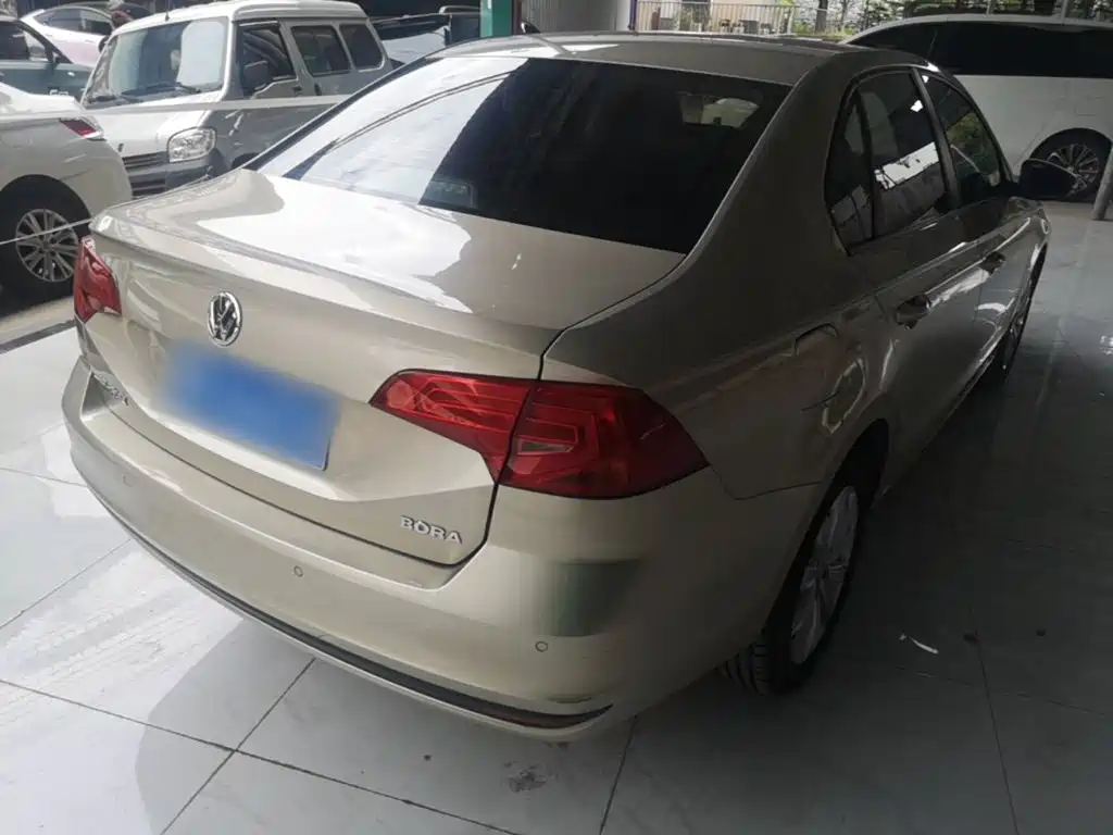 Volkswagen Bora — миниатюра 7