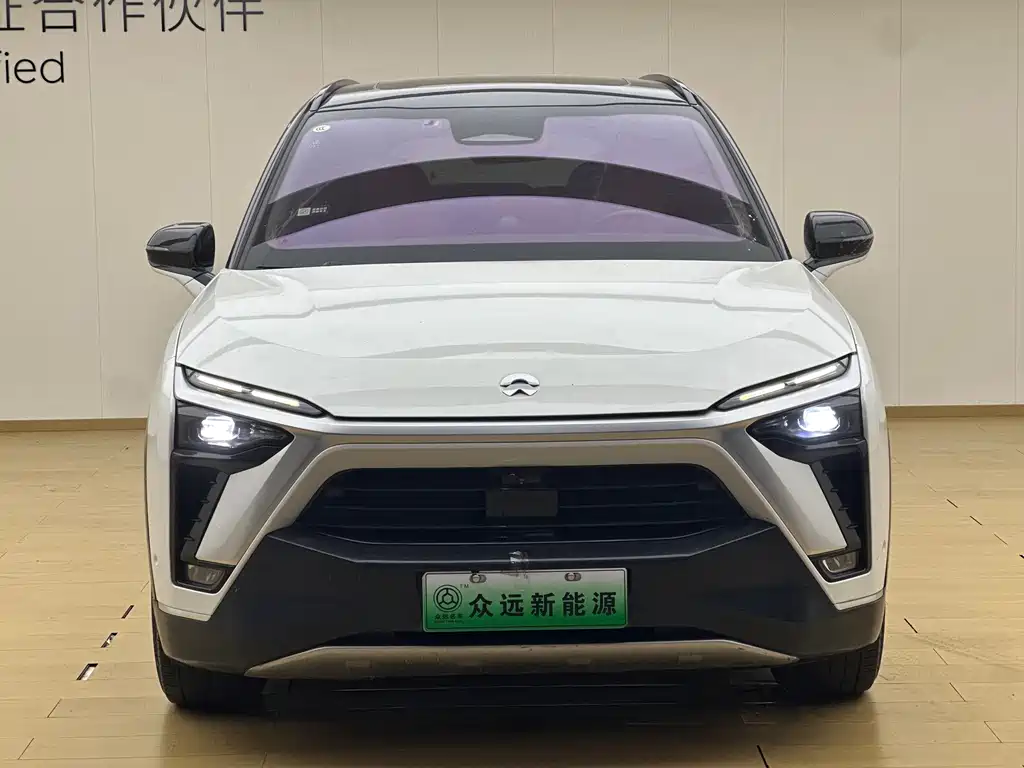 NIO ES8 — миниатюра 4