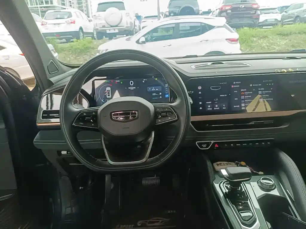 Geely Xingyue L — миниатюра 10