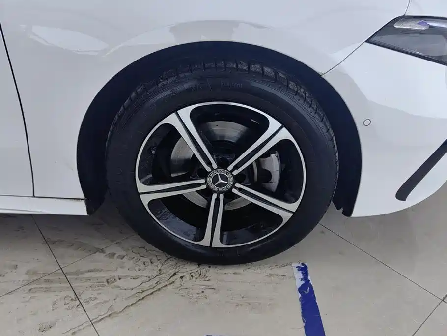 Mercedes-Benz A-Class — миниатюра 6