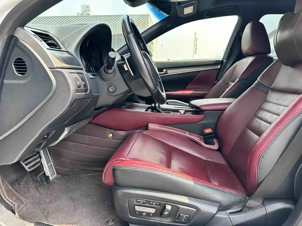 Lexus GS — миниатюра 5