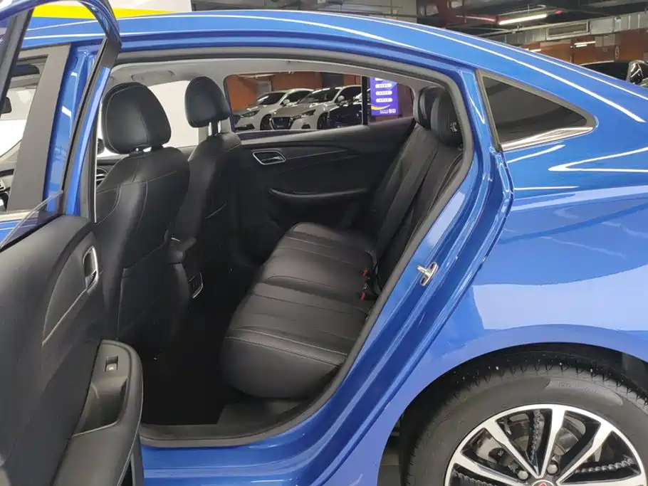 Roewe i5 — миниатюра 11