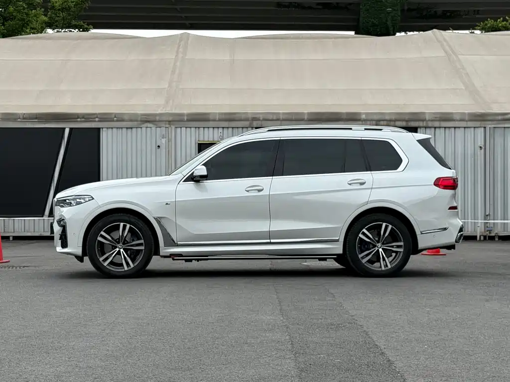 BMW X7 2021 xDrive40i Premium M Sport