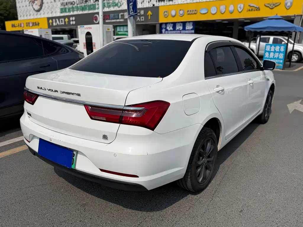 BYD Qin NEV — миниатюра 7