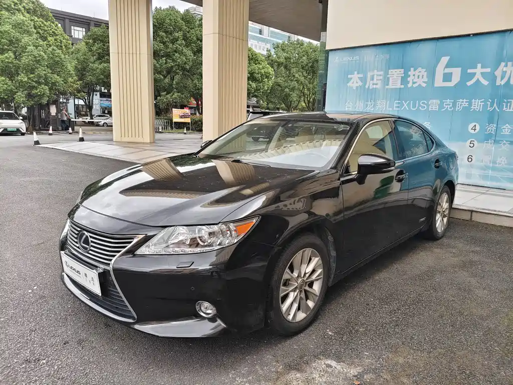 Lexus ES — миниатюра 2