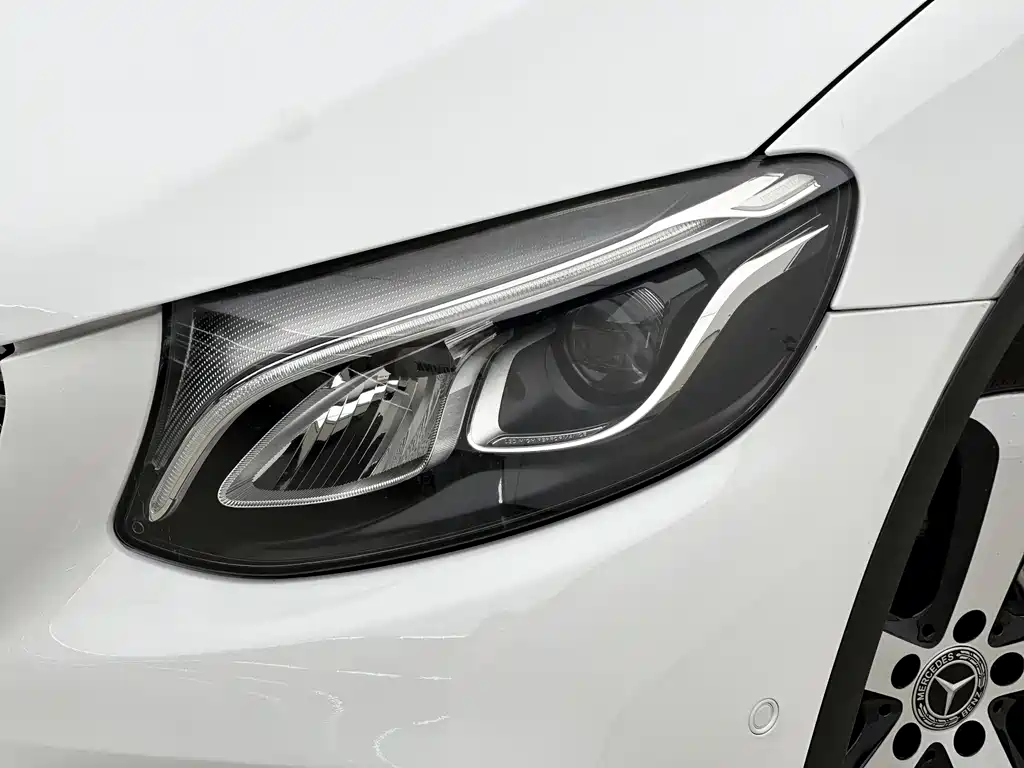 MERCEDES-BENZ GLC COUPE