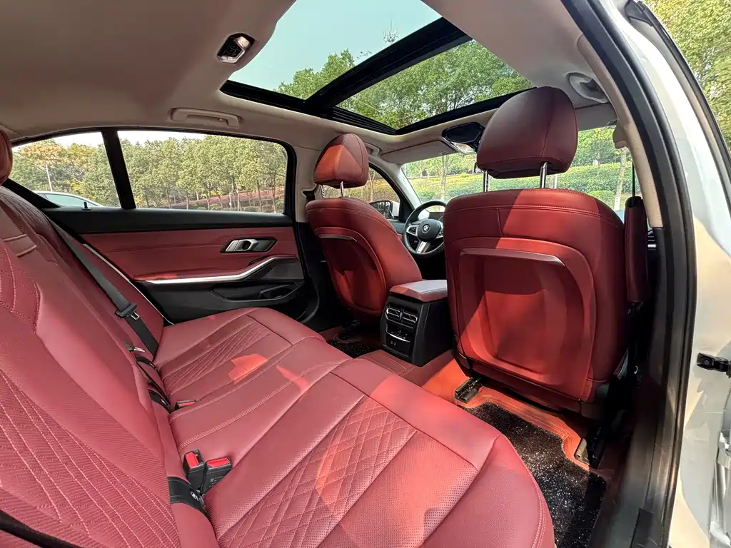 BMW 3 Series — миниатюра 12
