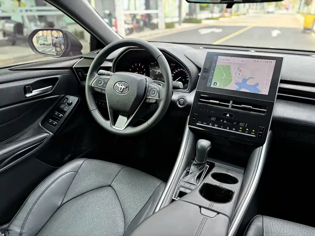 Toyota Avalon — миниатюра 14