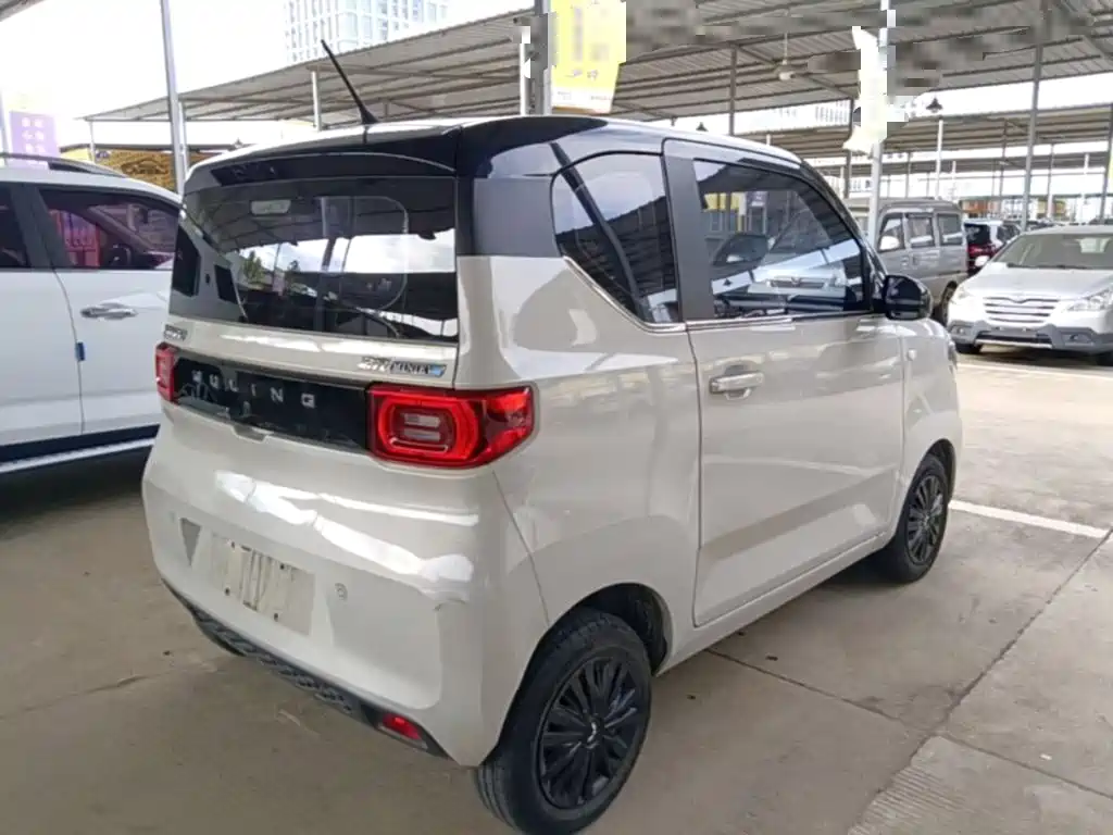 Wuling MINIEV — миниатюра 7