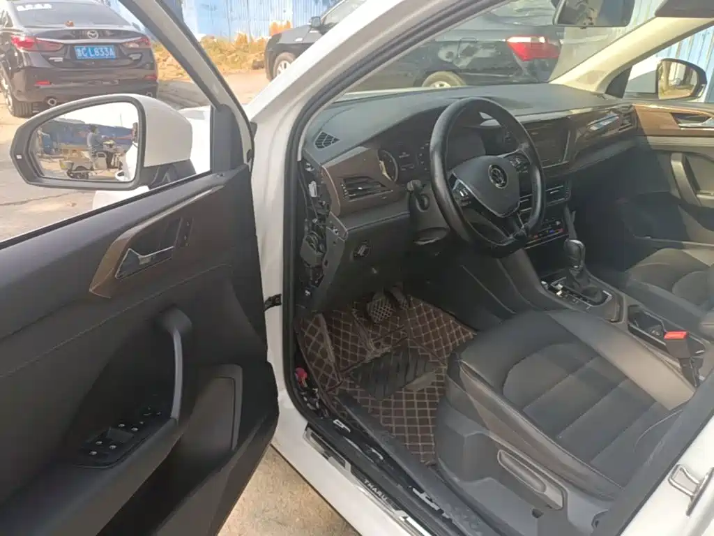 Volkswagen Tharu — миниатюра 16