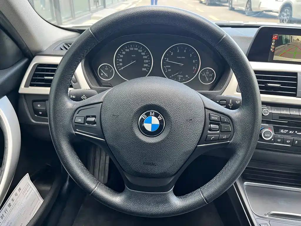 BMW 3 Series — миниатюра 16