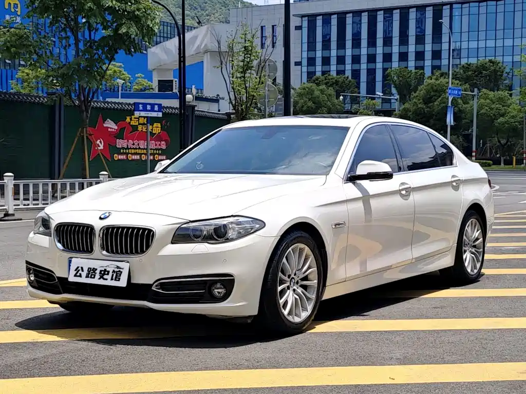 BMW 5 Series 2016