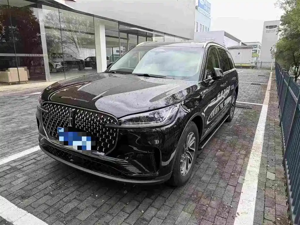 Lincoln Aviator