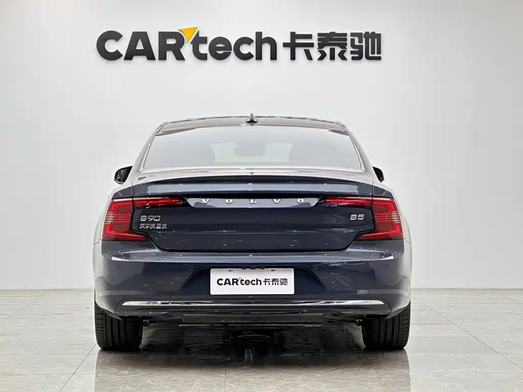 Volvo S90 — миниатюра 4