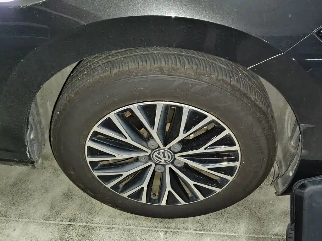 Volkswagen Sagitar — миниатюра 8