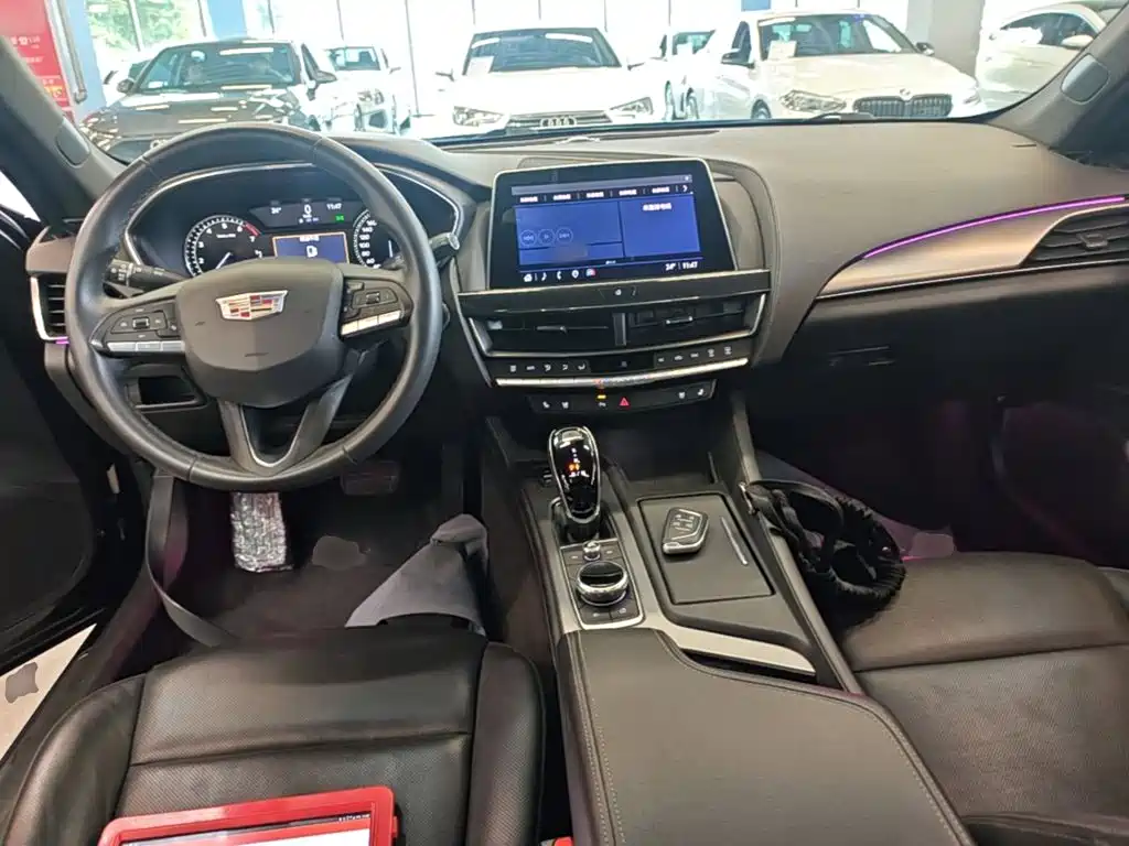Cadillac CT5 — миниатюра 10