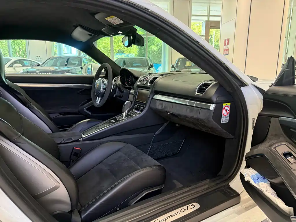 Porsche Cayman — миниатюра 11