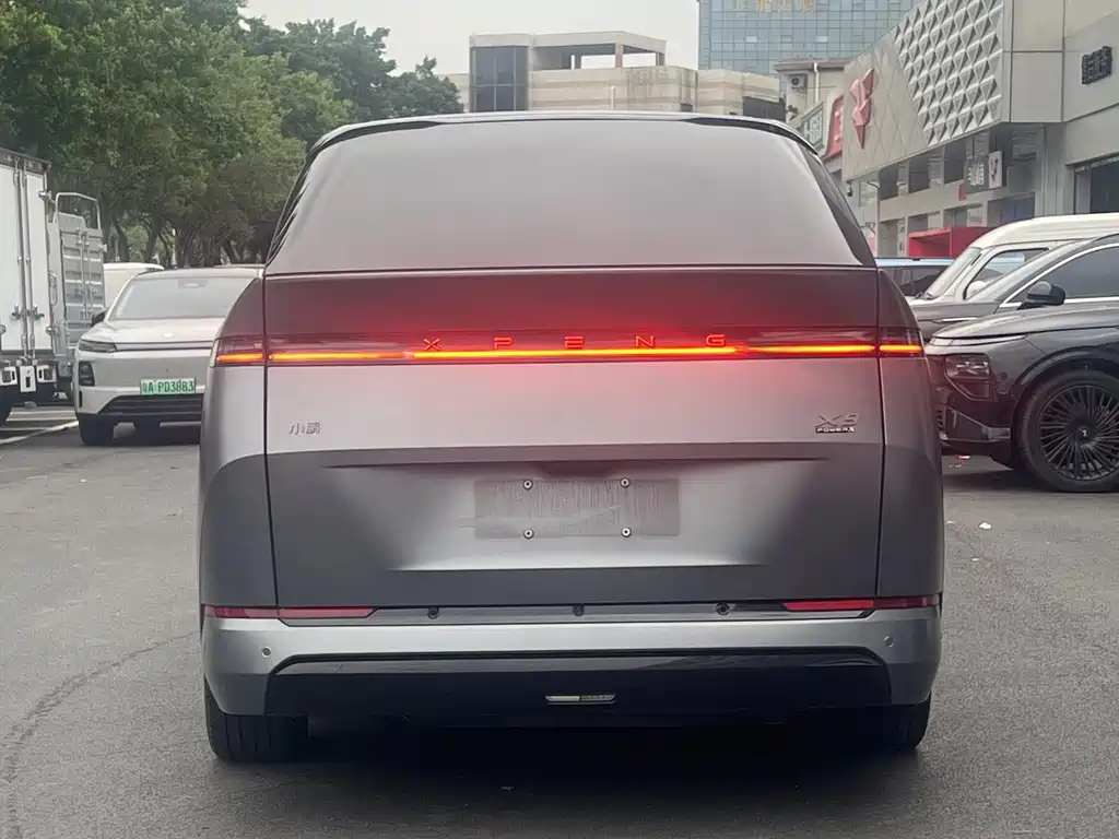 XPeng X9 — миниатюра 8