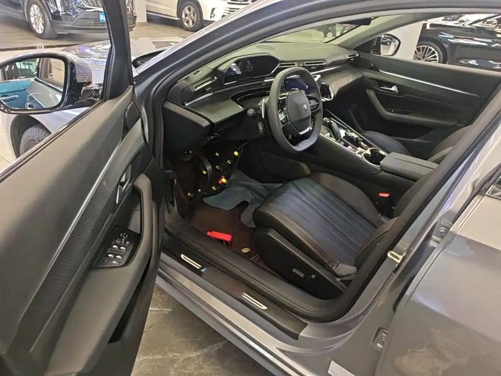 Peugeot 508 — миниатюра 16