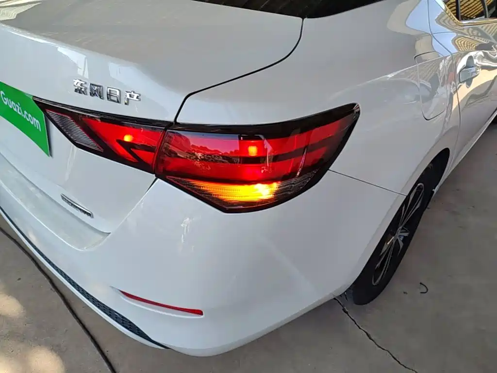 Nissan Sylphy — миниатюра 8