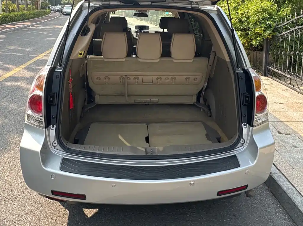 Nissan Quest — миниатюра 13