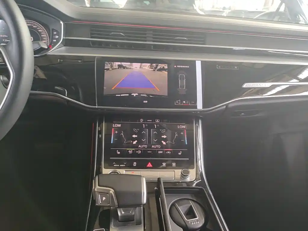 Audi A8 — миниатюра 13