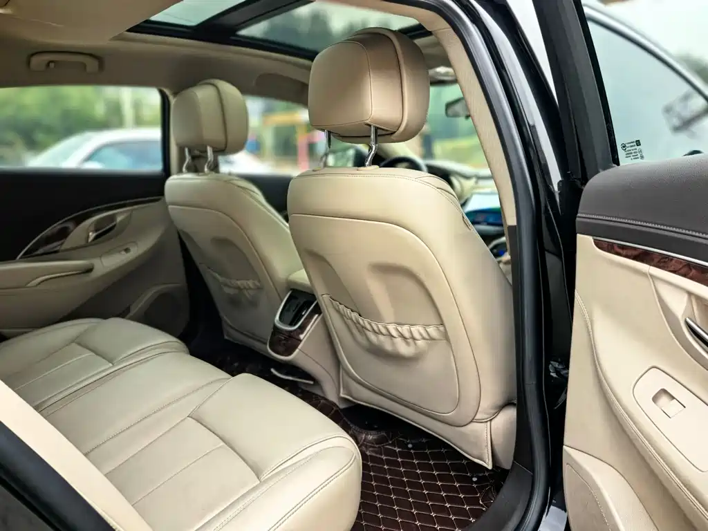 Buick LaCrosse — миниатюра 14