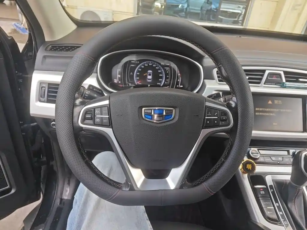 Geely Boyue — миниатюра 11