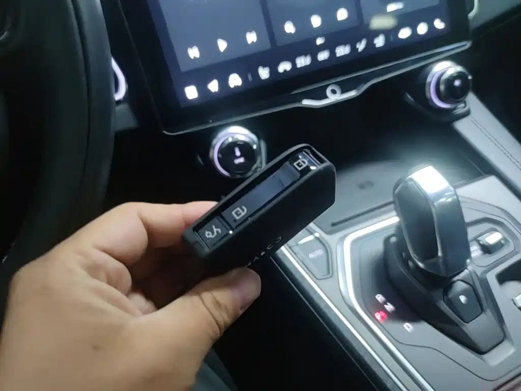 Lynk & Co 01 — миниатюра 9