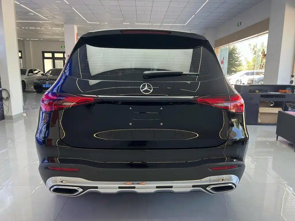 Mercedes-Benz GLC 2024 GLC 260 L 4MATIC 5 мест