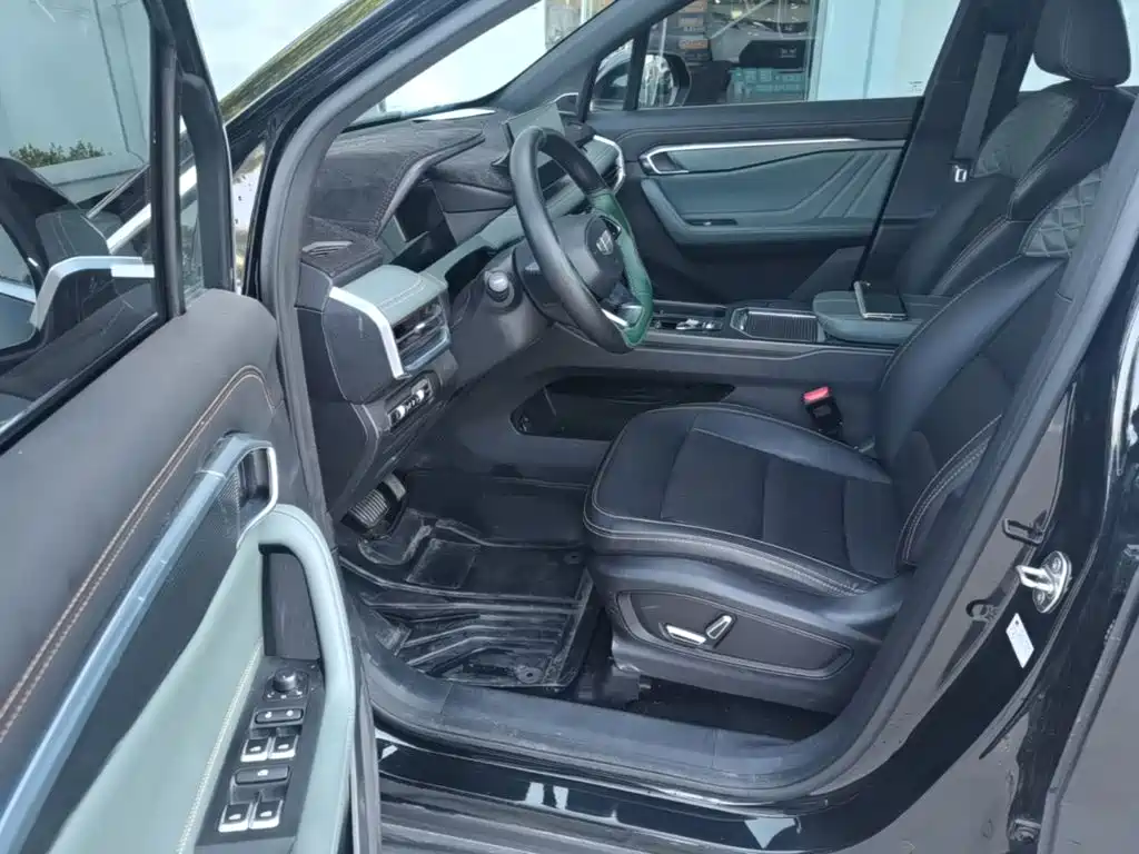 Geely Haoyue L — миниатюра 16