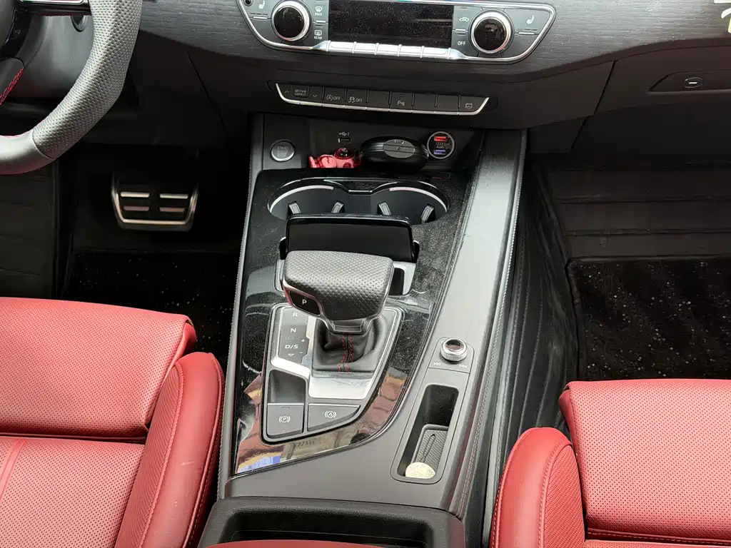 Audi A4L — миниатюра 9