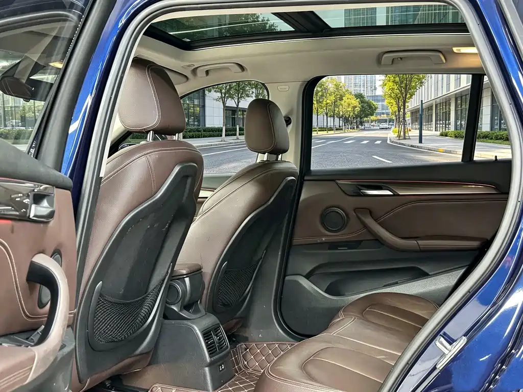 BMW X1 — миниатюра 9