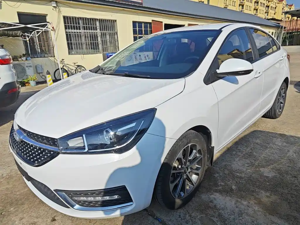 Chery Arrizo 5