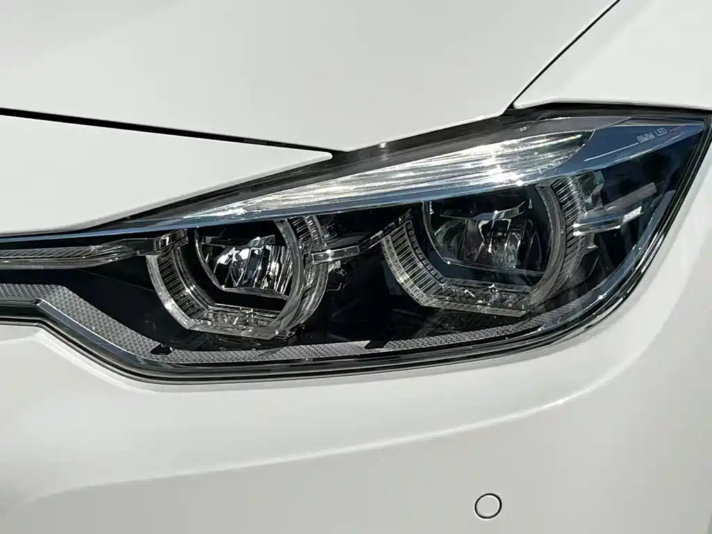 BMW 3 Series — миниатюра 11