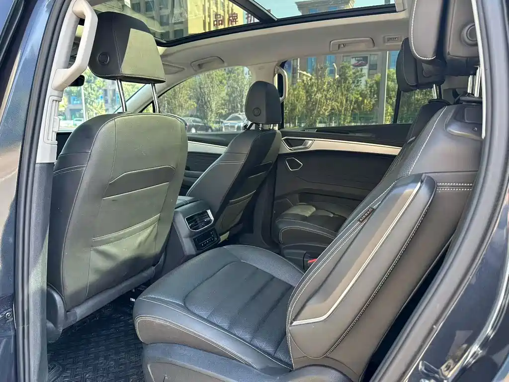 Volkswagen Talagon — миниатюра 9