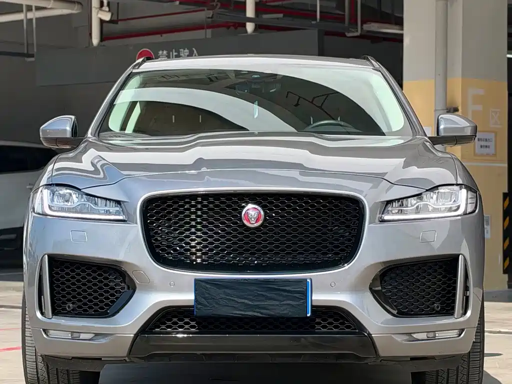 Jaguar F-PACE — миниатюра 2