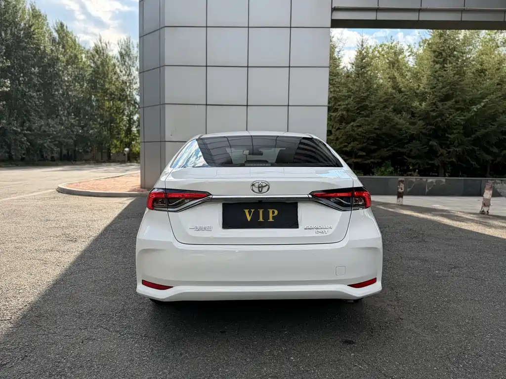 Toyota Corolla — миниатюра 6