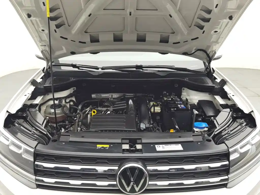Volkswagen Tharu — миниатюра 6