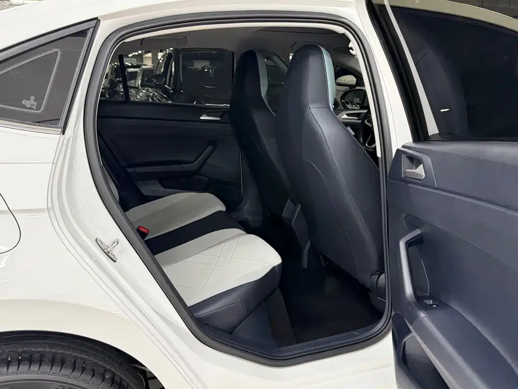 Volkswagen Lavida — миниатюра 12