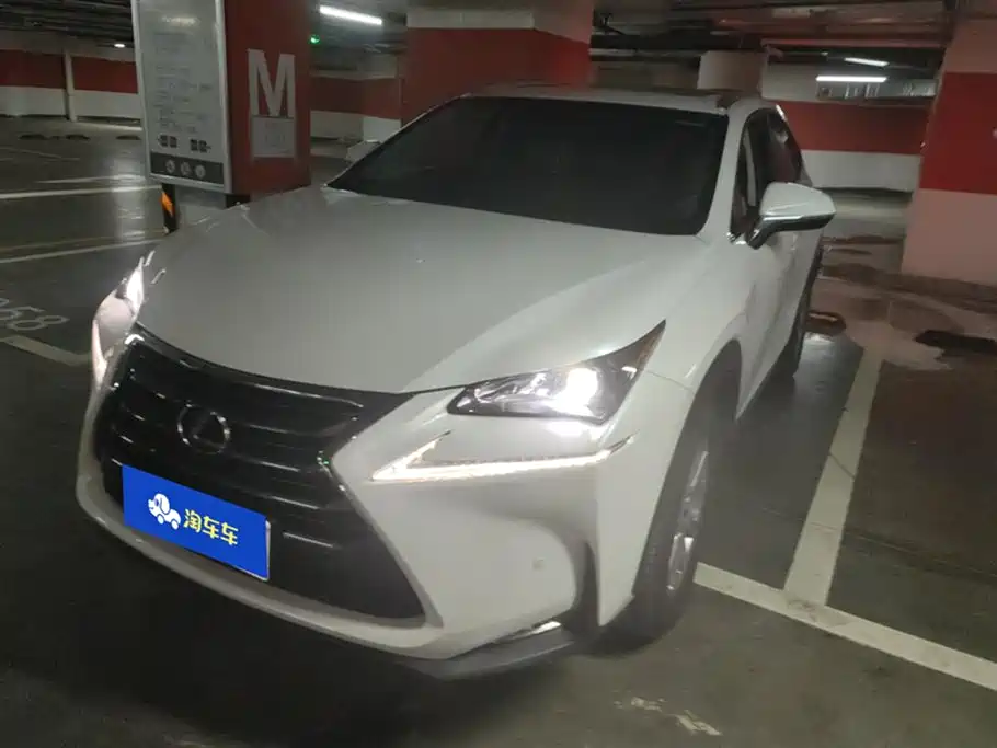LEXUS NX