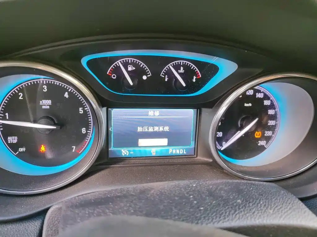 Buick Envision Plus — миниатюра 12