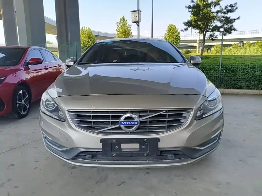Volvo S60 — миниатюра 3